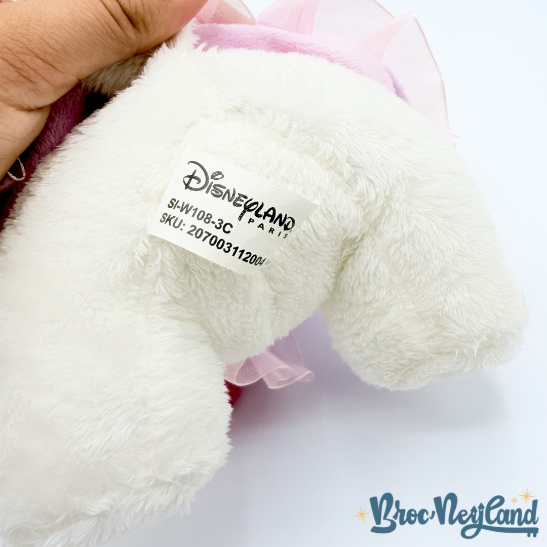 Peluche-Marie-Les-Aristochats-Disney-Babies-Disney-Parks-2016-chat-couffin-couverture-fraise (5)