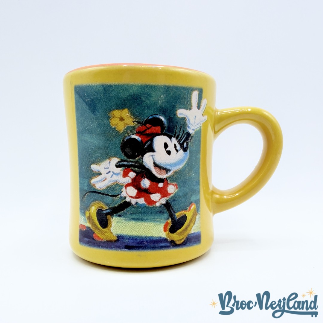 Tasse-Minnie-Mouse-Disney-Store-mug-jaune-peinture-dessin (4)