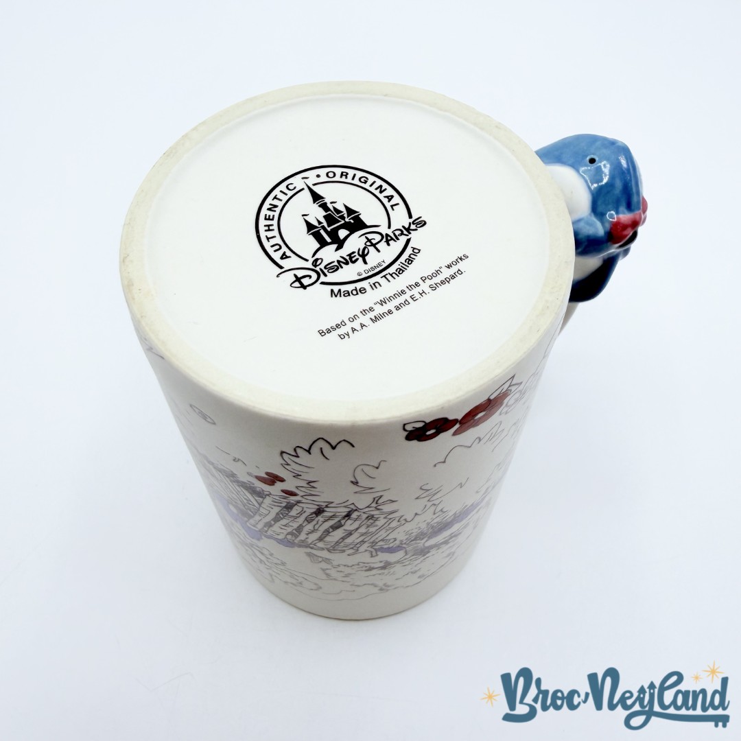 Tasse-Bourriquet-Disney-Parks-mug-Disneyland-Winnie-ourson-blanc-figurine-relief-3D (6)