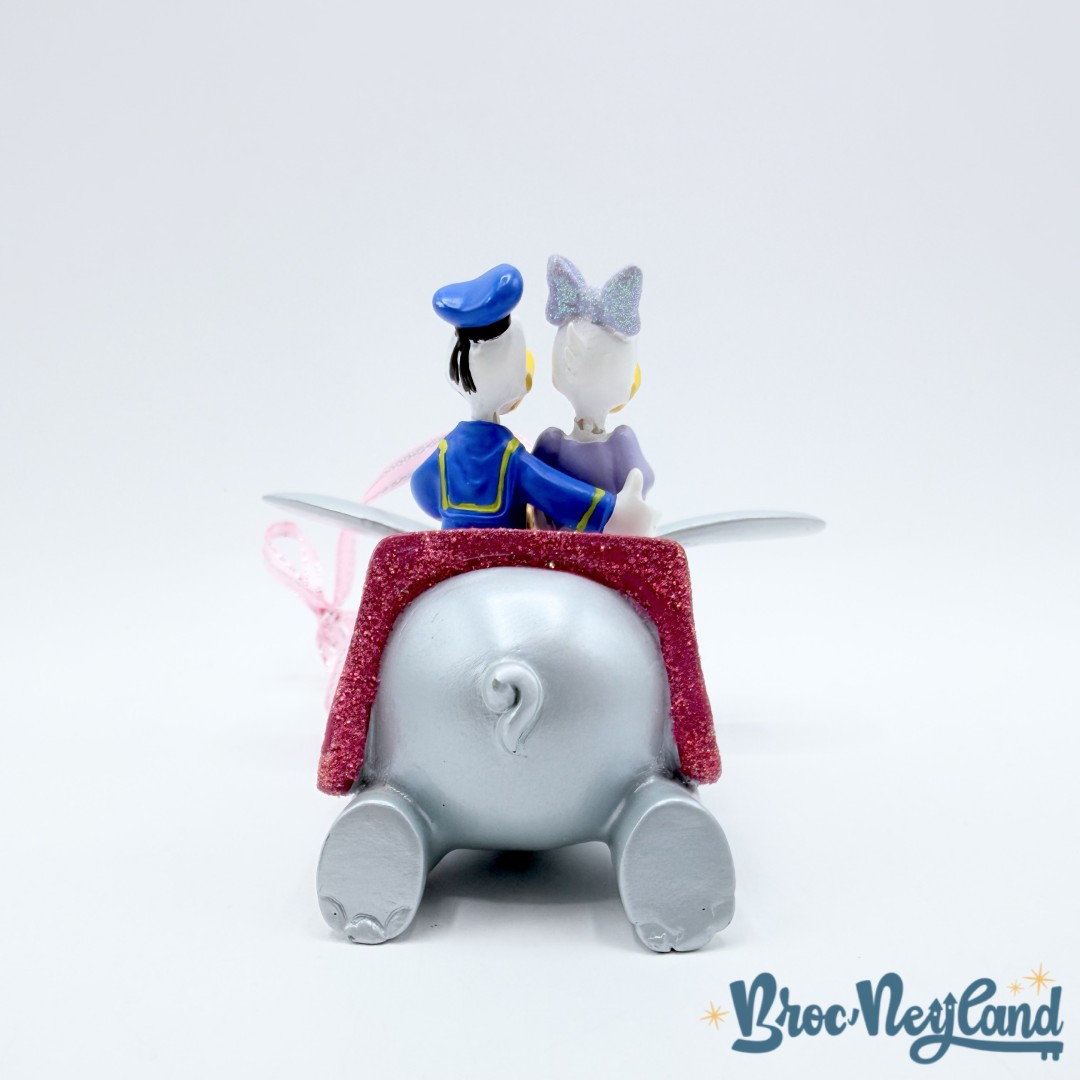 Ornement-Noël-Dumbo-Daisy-Donald-Disneyland-Paris-Disney-attraction-boule-suspension (3)