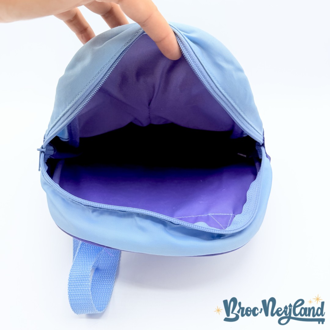 Sac-à-dos-Sulli-Monstres-et-Cie-Disneyland-Paris-Disney-Sully-violet-peluche-monstre (3)