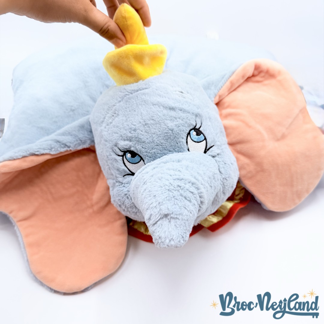 Coussin-Dumbo-Disney-Parks-Disneyland-Paris-peluche-oreiller-pliable-éléphant-gris (5)