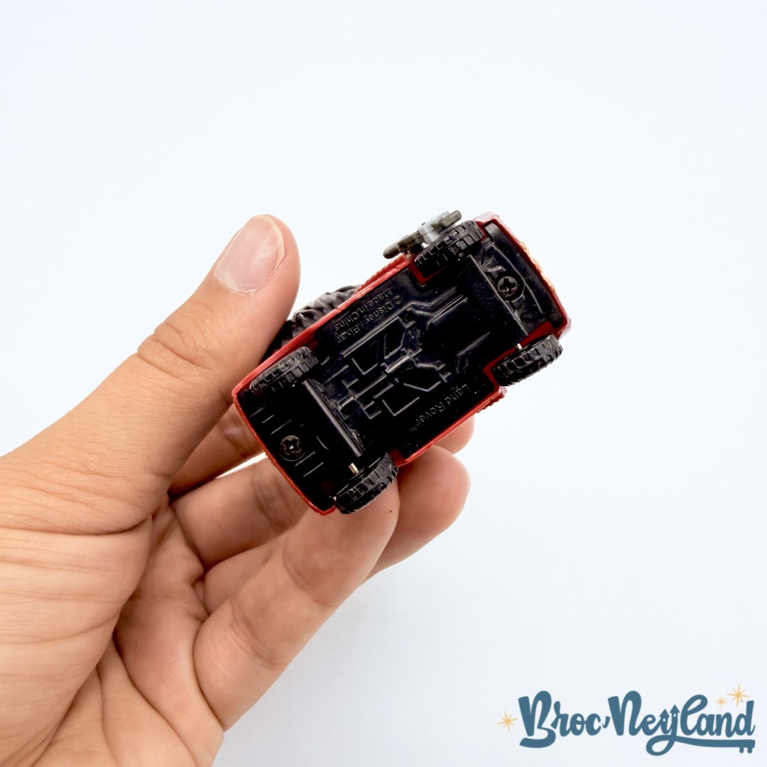 Figurine-Sergent-Highgear-Course-au-trésor-Cars-2-Disney-Mattel-2018-Super-Chase-Londres-rouge (3)