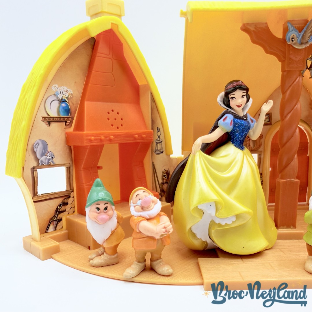 Jouet-Chaumière-Blanche-Neige-et-les-sept-Nains-Disney-Simba-Toys-Ensemble-de-jeu-figurines-maison (6)