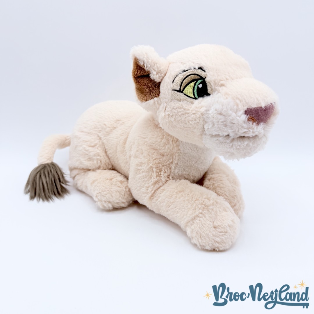Peluche-Nala-Le-Roi-Lion-Disneyland-Paris-2017-Disney-32-cm (4)