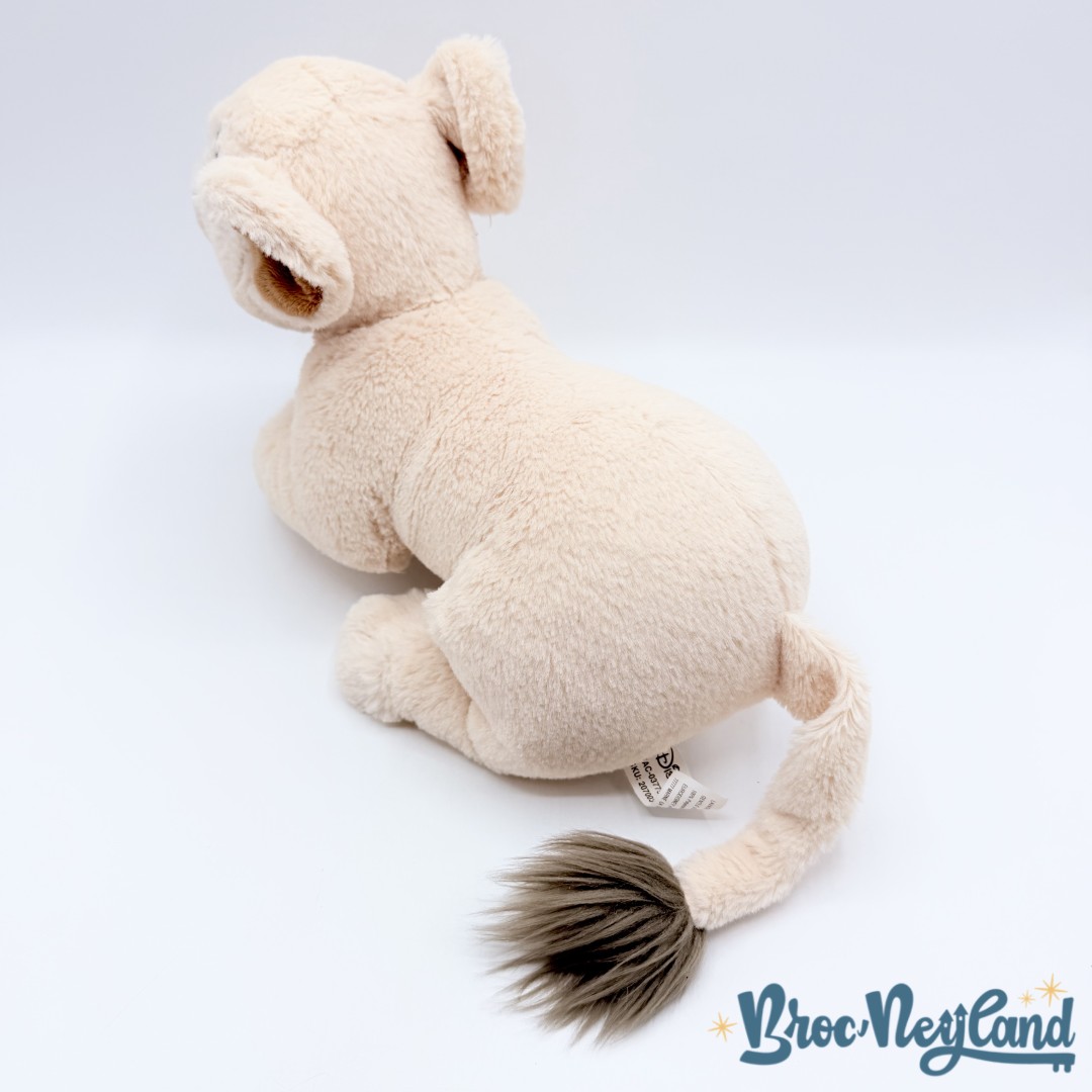 Peluche-Nala-Le-Roi-Lion-Disneyland-Paris-2017-Disney-32-cm (1)