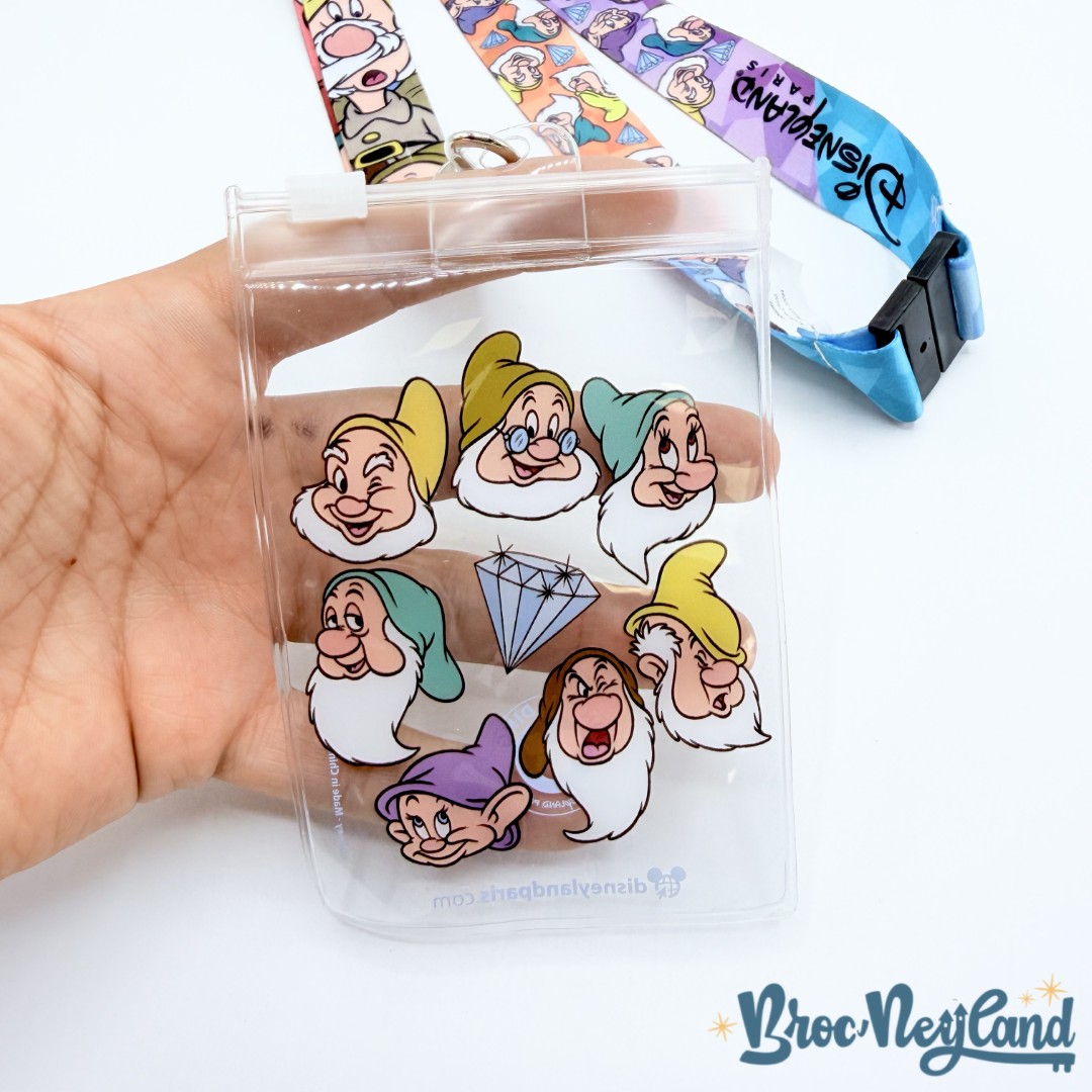 Lanière-Pins-Blanche-Neige-et-les-sept-nains-Disneyland-Paris-Disney-pochette-cordon-tour-de-cou (2)