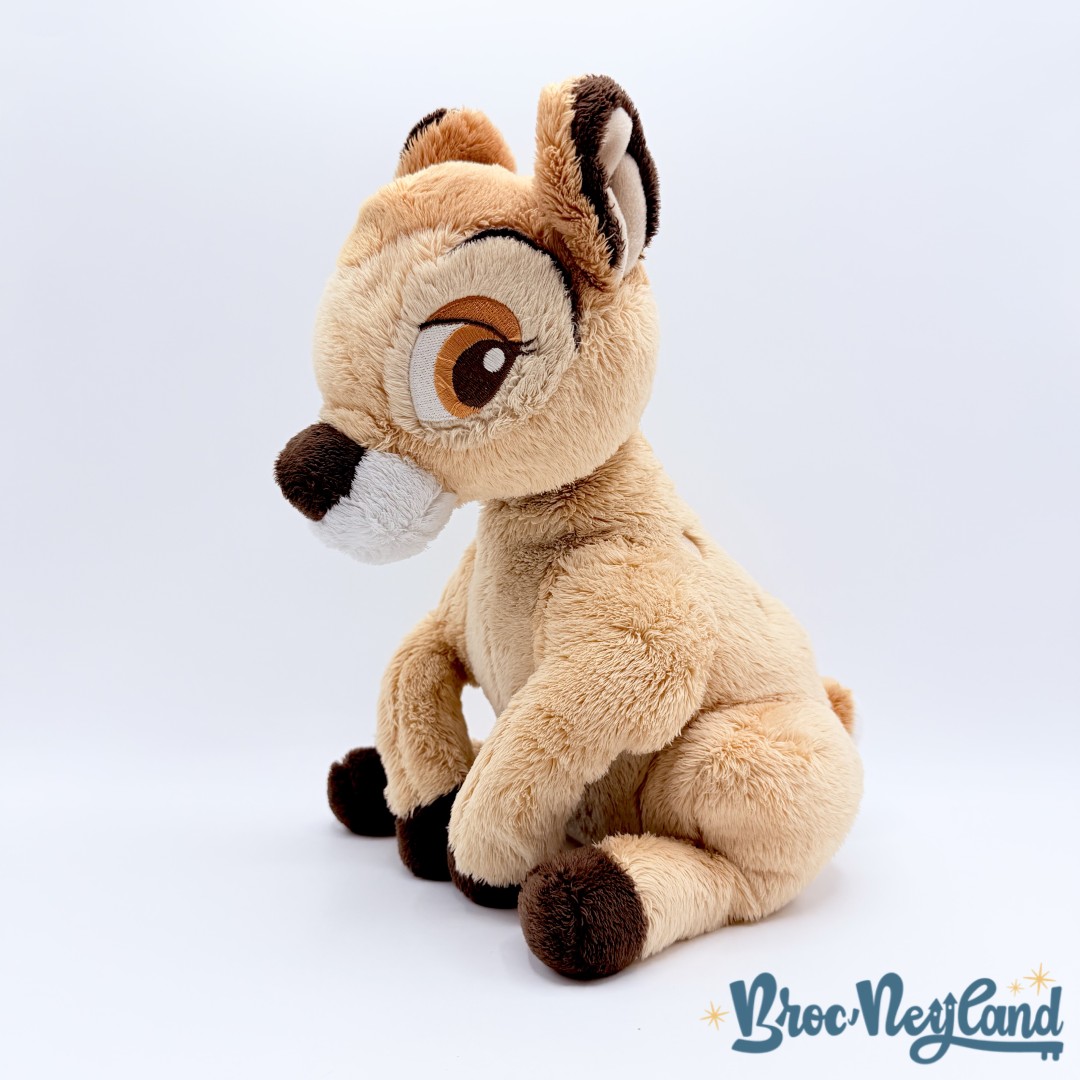 Peluche-Bambi-Disney-Store-écusson-assis-32-cm (2)