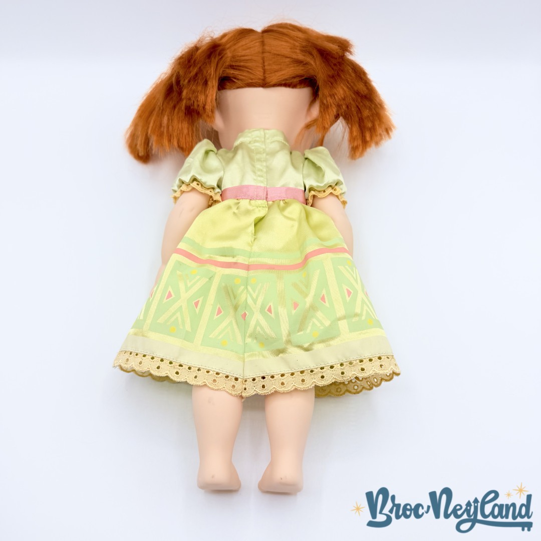 Poupée-Anna-La-Reine-des-Neiges-Animators-Collection-V5-Disneyland-2019-Disney-princesse-pyjama-40-cm (2)