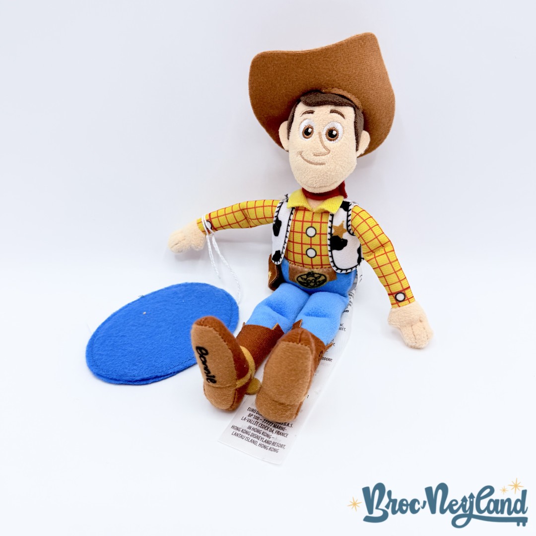 Peluche-épaule-Woody-Disney-Parks-Disneyland-Toy-Story-cow-boy-peluche-aimantée-22-cm (1)