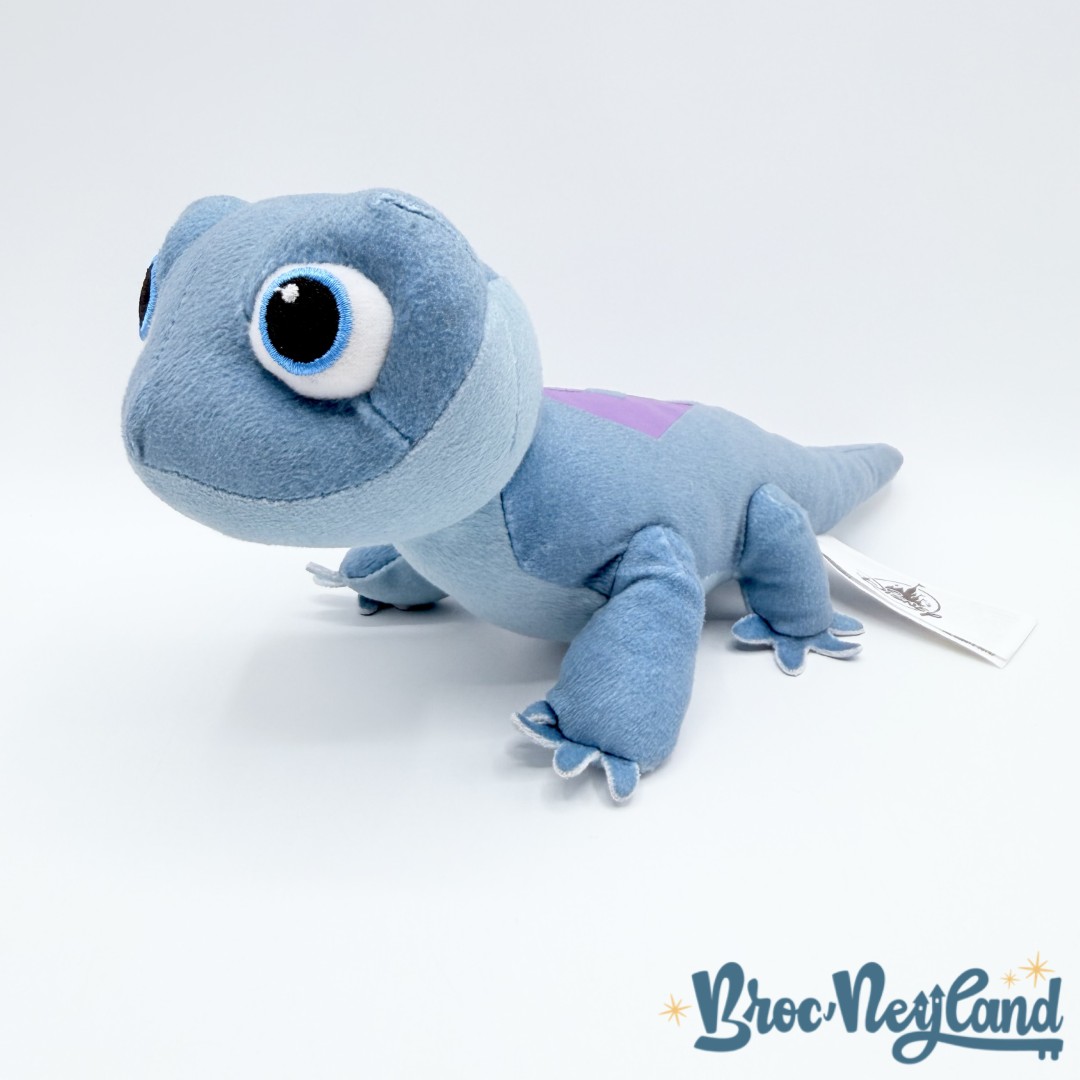 Peluche-Bruni-La-Salamandre-La-reine-des-neiges-2-Disney-Parks-Disneyland-lézard-bleu-violet-26-cm (1)