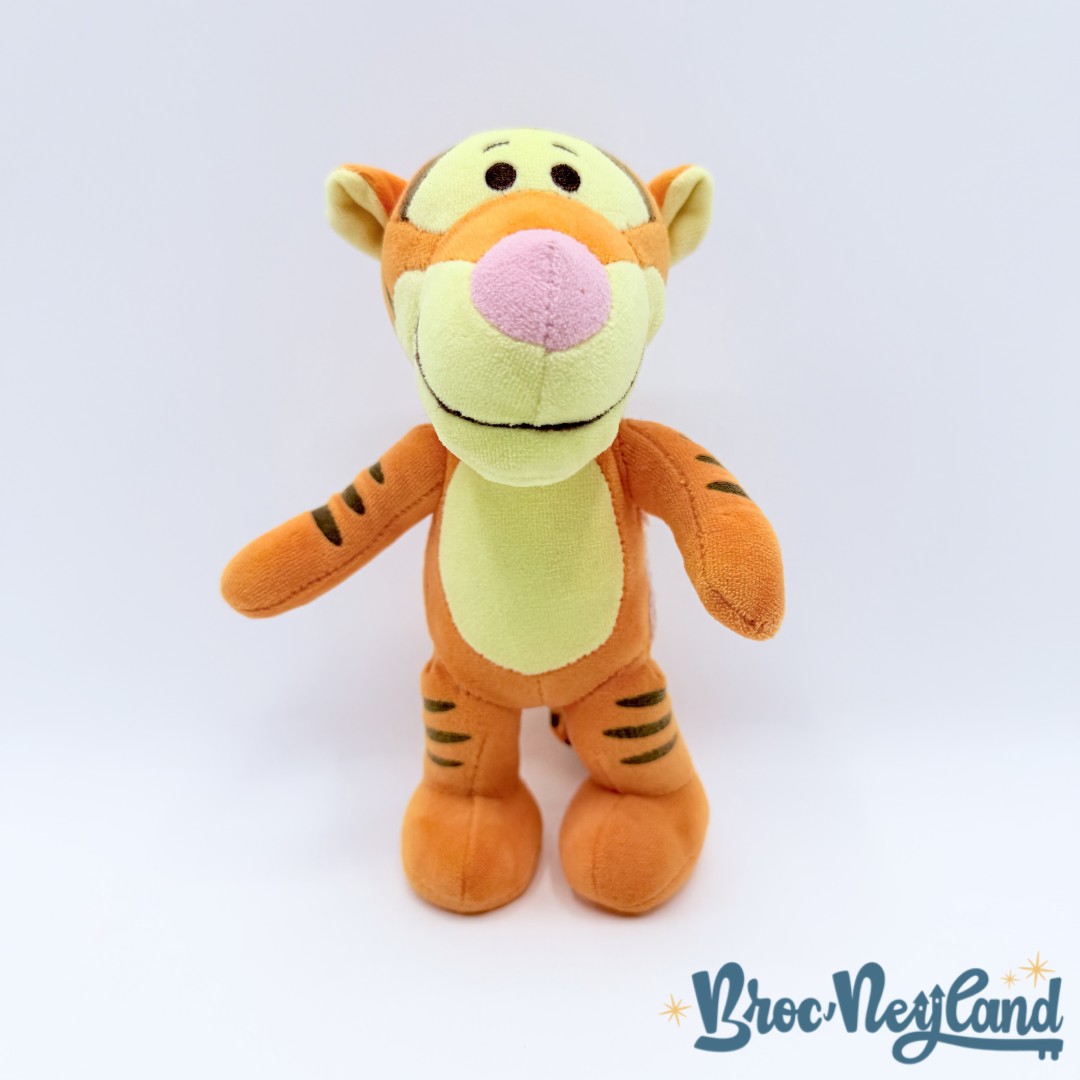 Peluche-Nuimos-Tigrou-Disney-Store-Winnie-ourson-tigre-orange-18-cm (2)