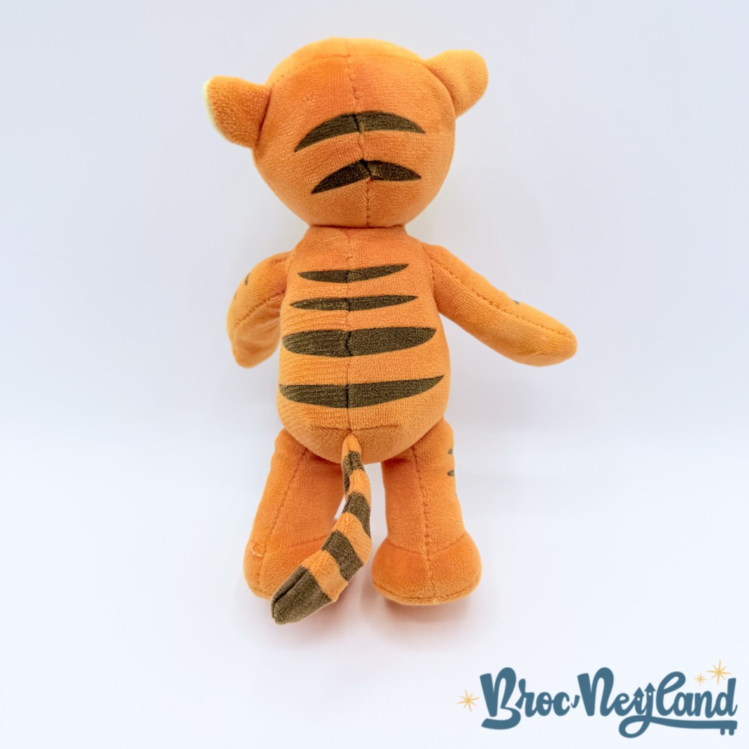 Peluche-Nuimos-Tigrou-Disney-Store-Winnie-ourson-tigre-orange-18-cm (4)