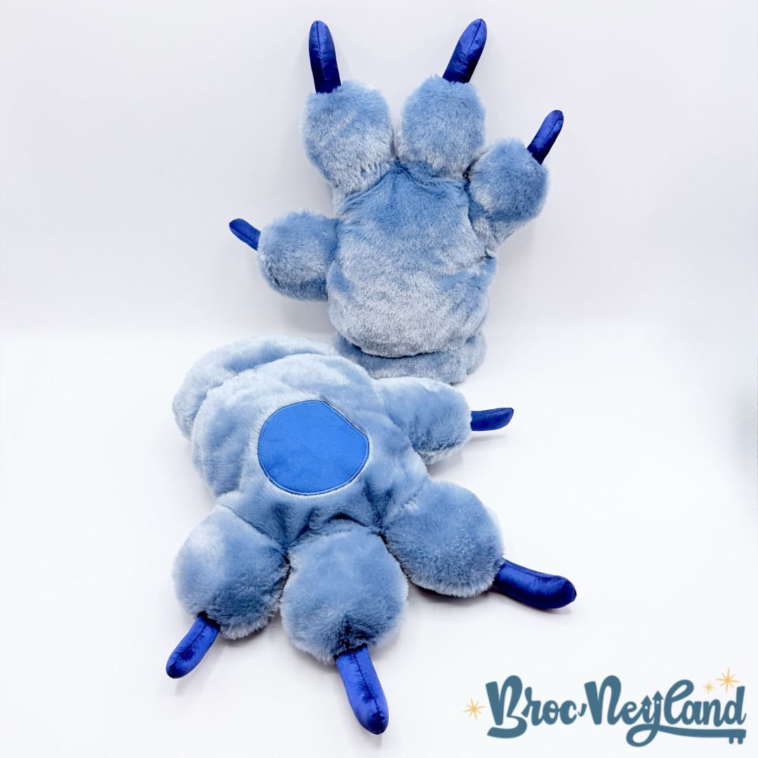 Gants-Stitch-Disney-Store-Lilo-et-stitch-monstre-bleu-main-patte (4)