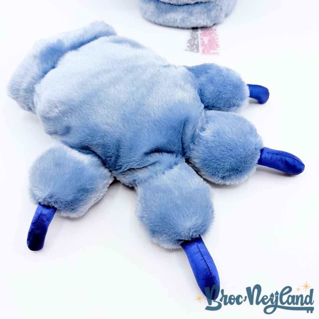 Gants-Stitch-Disney-Store-Lilo-et-stitch-monstre-bleu-main-patte (2)