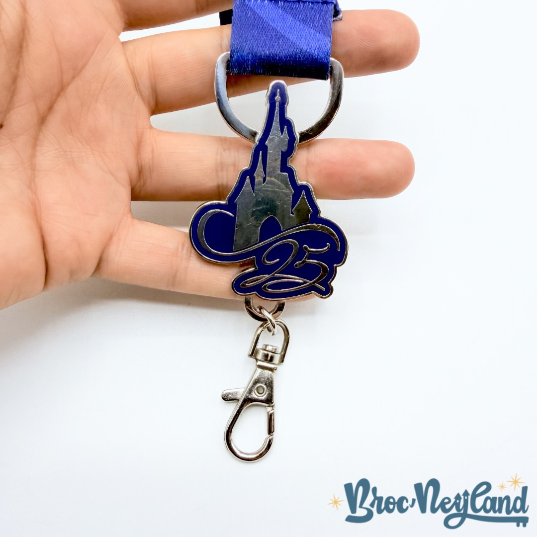 Lanière-Pins-25ème-Anniversaire-Disneyland-Paris-25-ans-Disney-bleu-cordon-tour-de-cou (4)