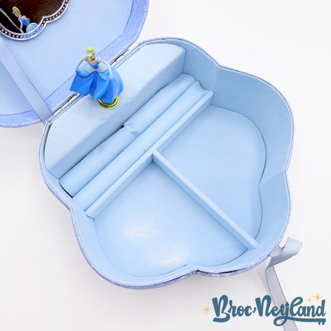Boite-à-musique-Cendrillon-So-This-is-Love-Disneyland-Paris-Disney-bleu-bijoux-musicale (6)
