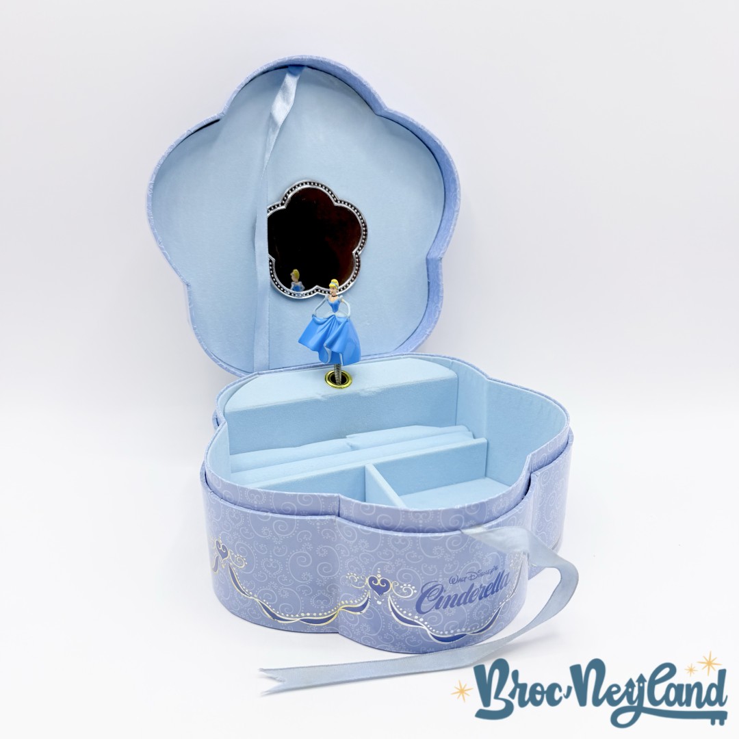 Boite-à-musique-Cendrillon-So-This-is-Love-Disneyland-Paris-Disney-bleu-bijoux-musicale (1)