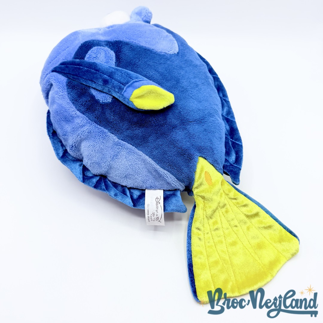 Peluche-Dory-Disneyland-Resort-Paris-Disney-Le-Monde-de-Nemo-poisson-bleu-42-cm (1)