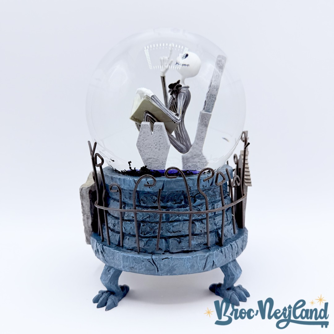 Boule-à-neige-Jack-Skellington-musicale-Disneyland-Paris-snow-globe-Disney-étrange-Noël-de-Mr-Jack (7)