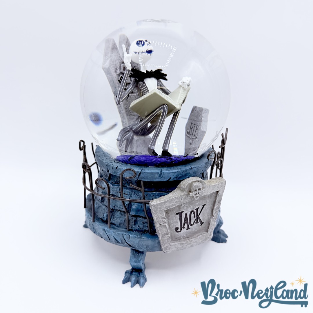 Boule-à-neige-Jack-Skellington-musicale-Disneyland-Paris-snow-globe-Disney-étrange-Noël-de-Mr-Jack (3)