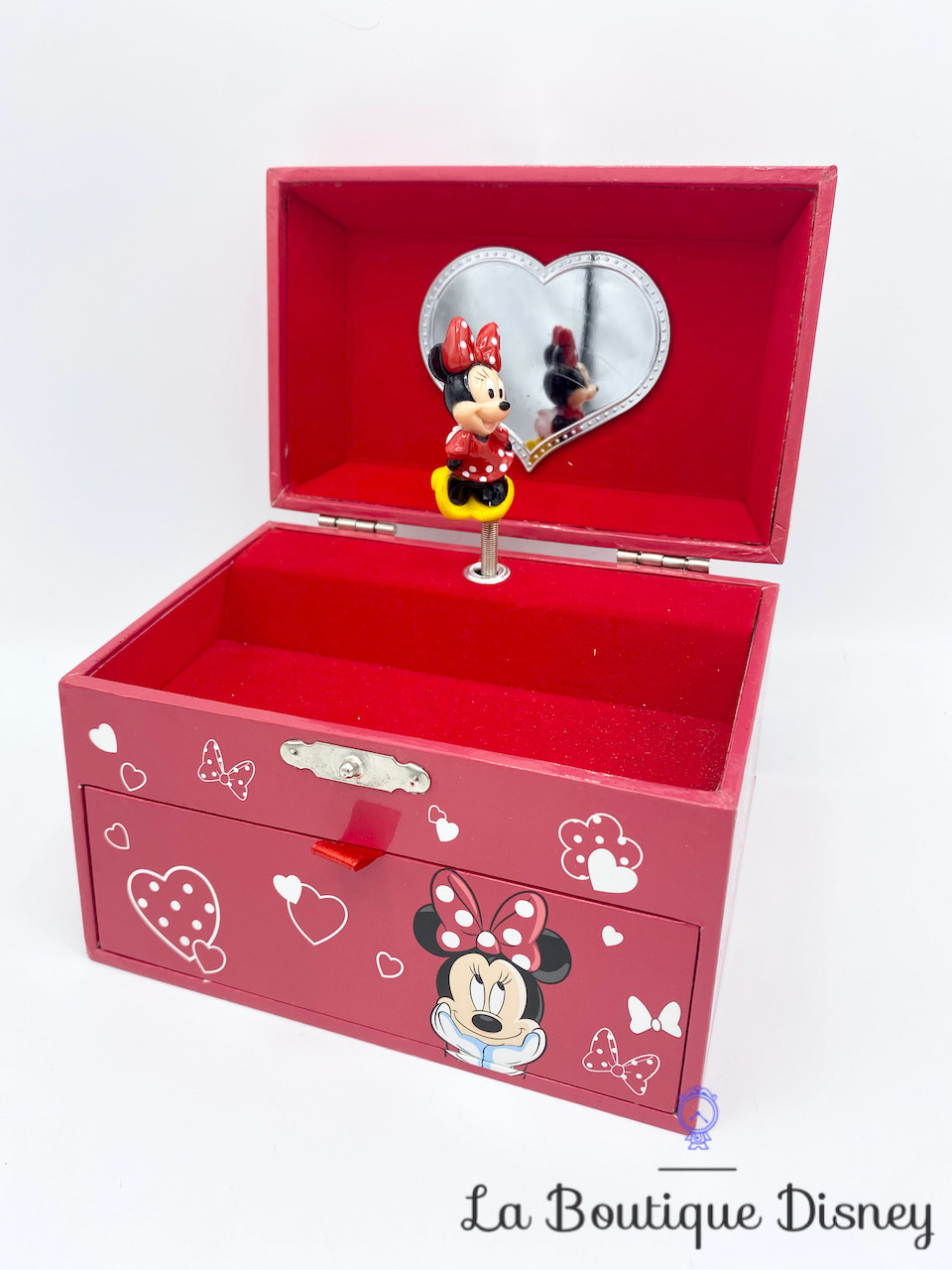 Boite à musique bijoux Minnie Mouse Disneyland Paris Disney rouge coeur perles