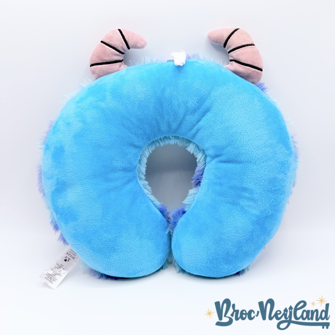 Tour-de-cou-Sulli-Disney-Primark-Monstres-et-Cie-coussin-voyage-bleu-tête (3)