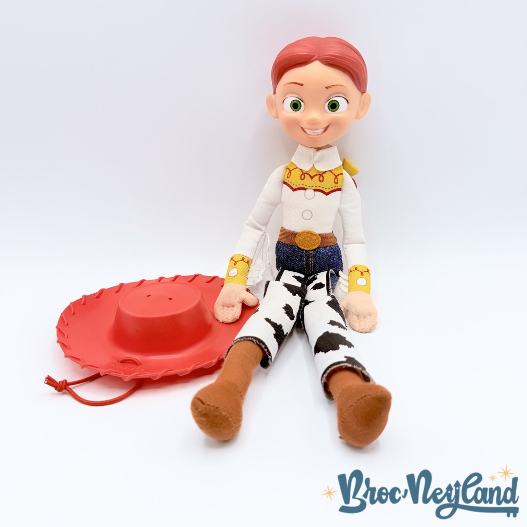Poupée-Jessie-Toy-Story-disney-Pixar-Lansay-Thinkway-Toys-cow-boy-peluche-36-cm (6)