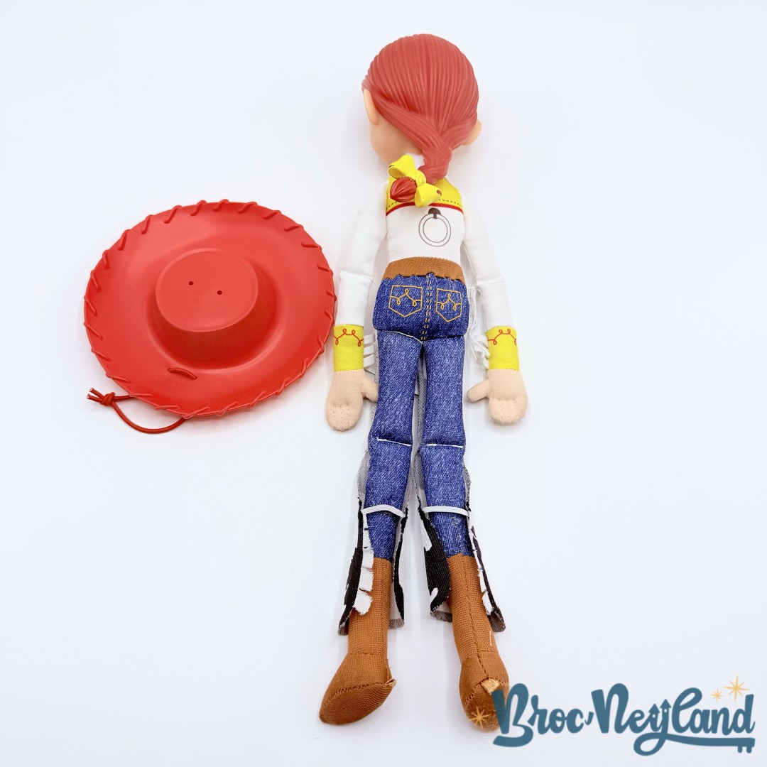 Poupée-Jessie-Toy-Story-disney-Pixar-Lansay-Thinkway-Toys-cow-boy-peluche-36-cm (1)