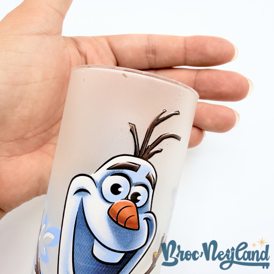 Verre-Olaf-Portrait-Disneyland-Paris-Disney-La-Reine-des-Neiges-bonhomme-de-neige-blanc (5)