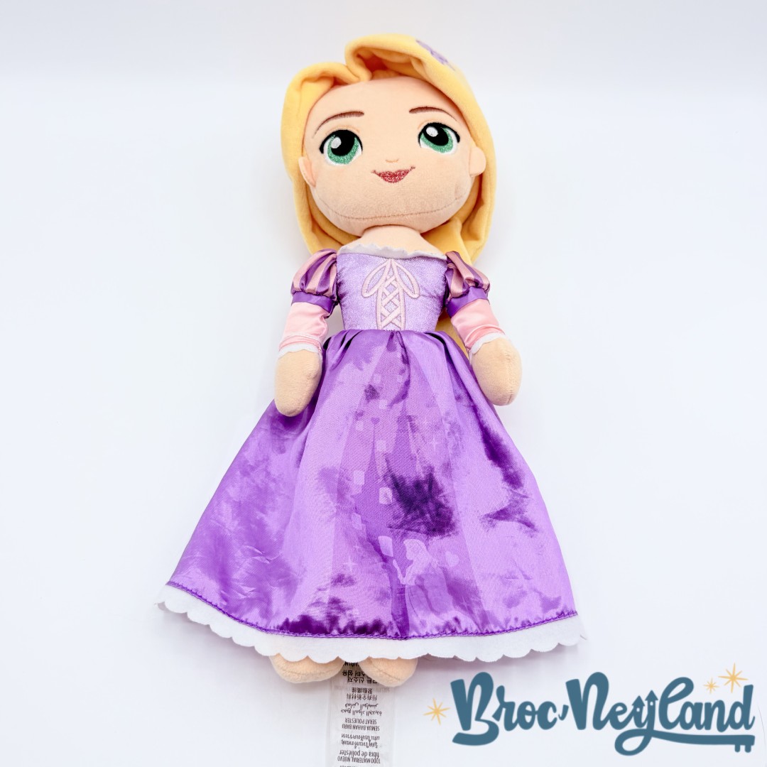 Poupée-chiffon-Raiponce-Disney-Store-2022-peluche-princesse-robe-violette-38-cm (2)