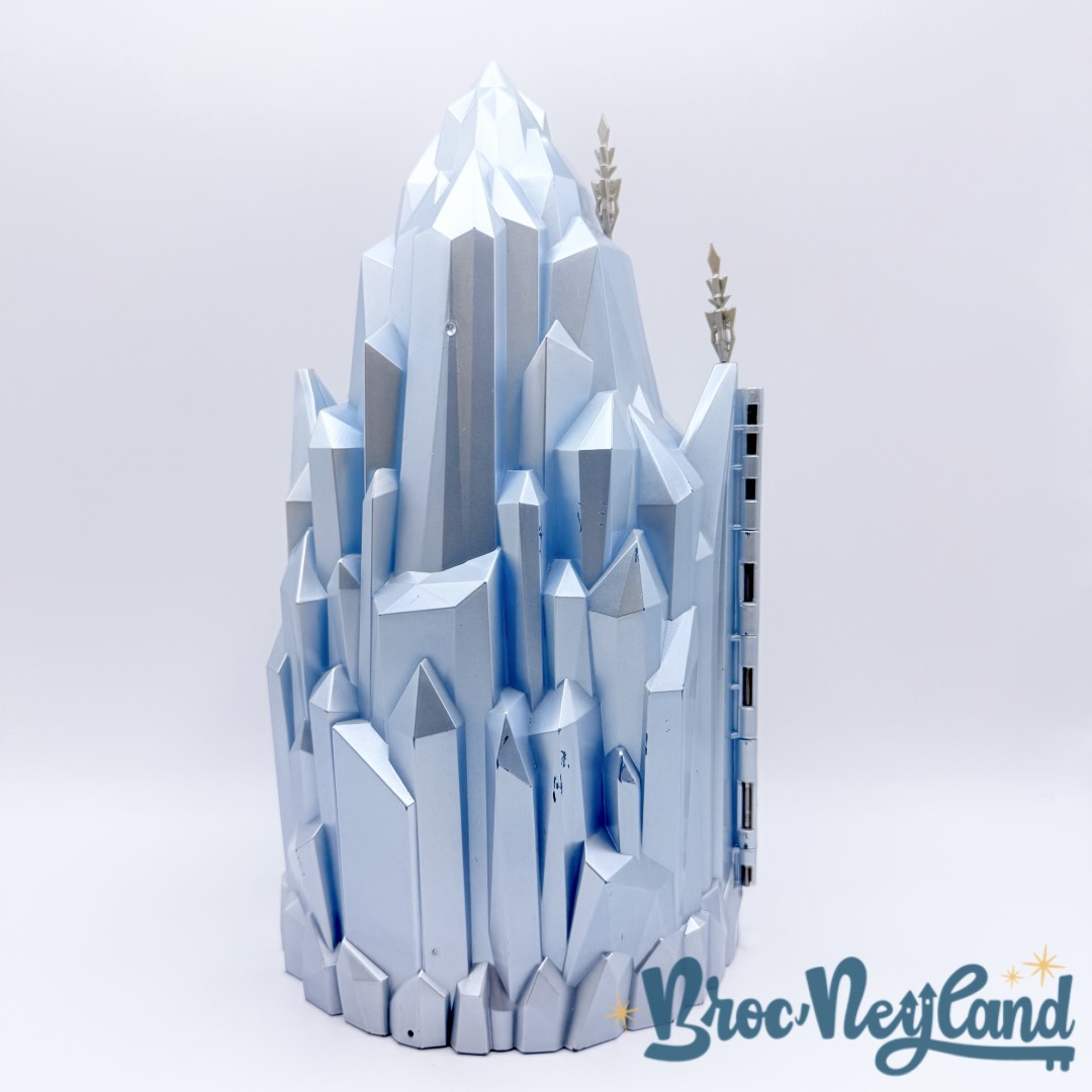 Ensemble-de-jeu-Château-elsa-Musical-Ice-Castle-Playset-Disney-Store-2014-La-Reine-des-Neiges-figurines (12)