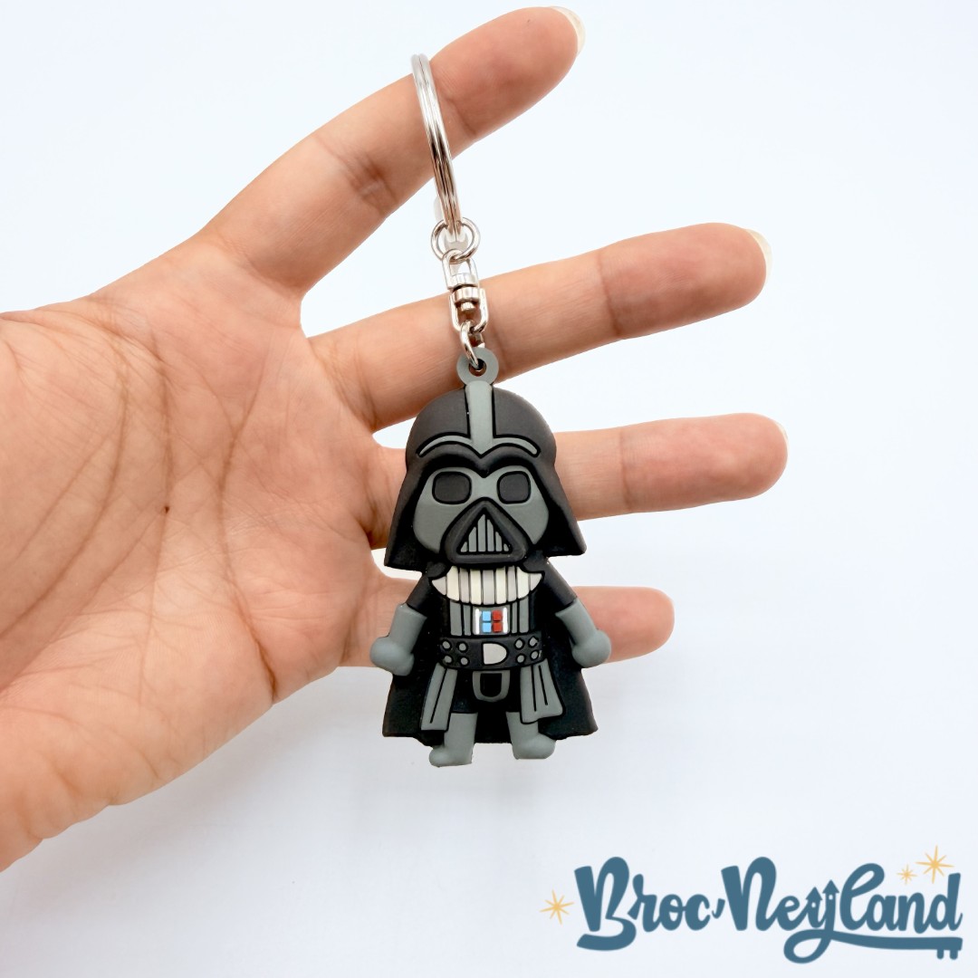 Porte-clés-Dark-Vador-Star-Wars-Disneyland-Disney-figurine-plastique-noir (2)