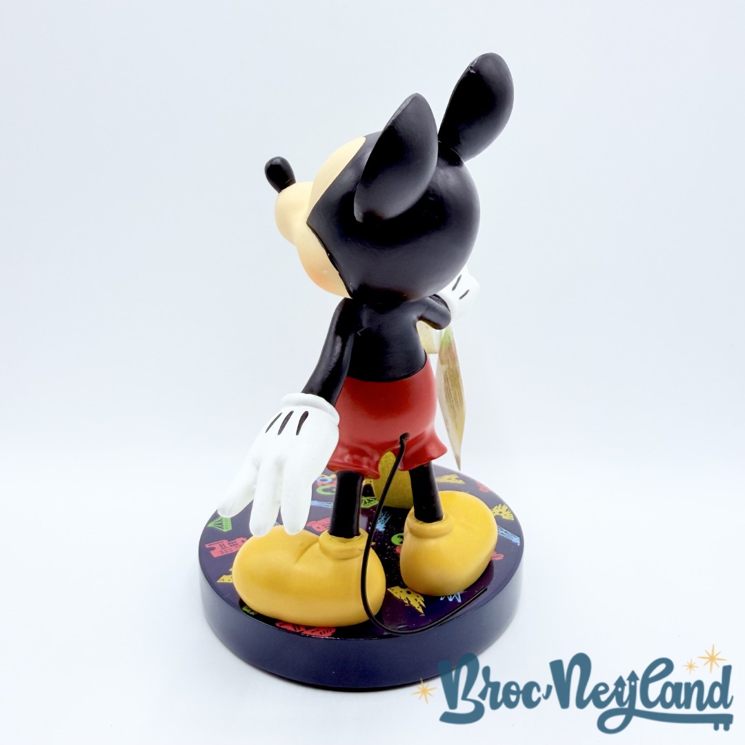 Figurine-Mickey-Mouse-2020-Disneyland-Paris-Disney-résine-année-18-cm (4)