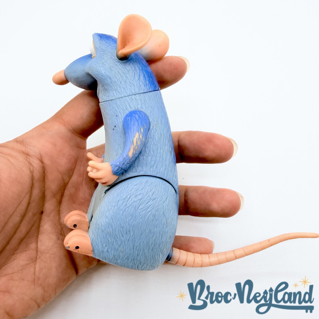 Figurine-Rémy-Ratatouille-Disney-Pixar-rat-souris-bleu-roulettes-11-cm (5)