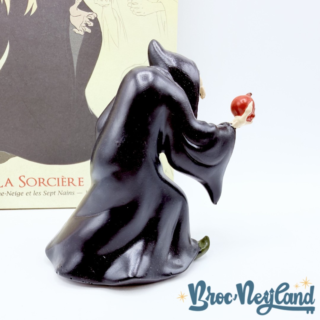 Livre-Figurines-de-collection-La-Sorcière-Disney-Hachette-58-Encyclopédie-résine-Blanche-Neige-et-les-sept-nains (1)