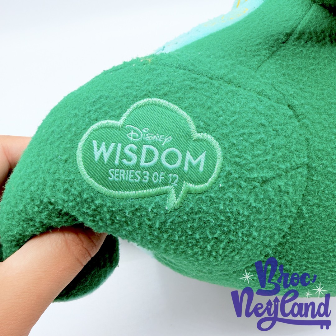 Peluche-Baloo-Disney-Wisdom-Series-3-of-12-Édition-limitée-Disney-Store-2019-Le-Livre-de-la-Jungle-ours-vert-34-cm (1)