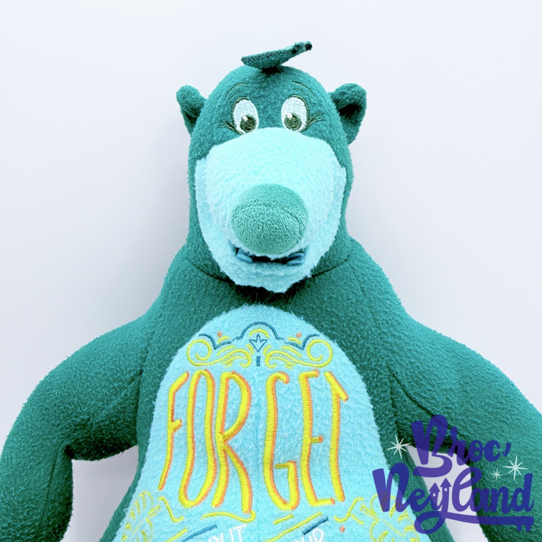 Peluche-Baloo-Disney-Wisdom-Series-3-of-12-Édition-limitée-Disney-Store-2019-Le-Livre-de-la-Jungle-ours-vert-34-cm (2)