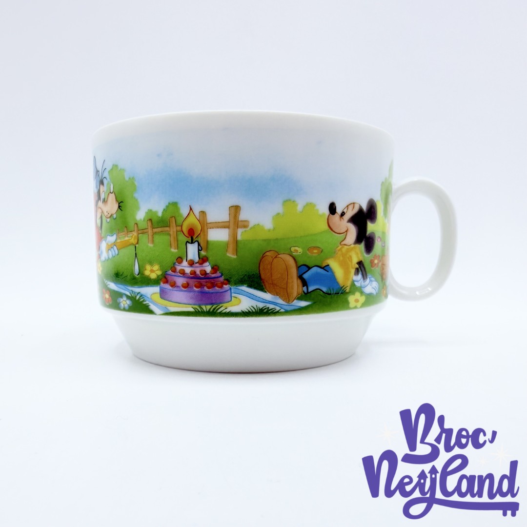 Tasse-Mickey-et-ses-amis-Walt-Disney-Productions-Funny-Design-porcelaine-vintage (2)