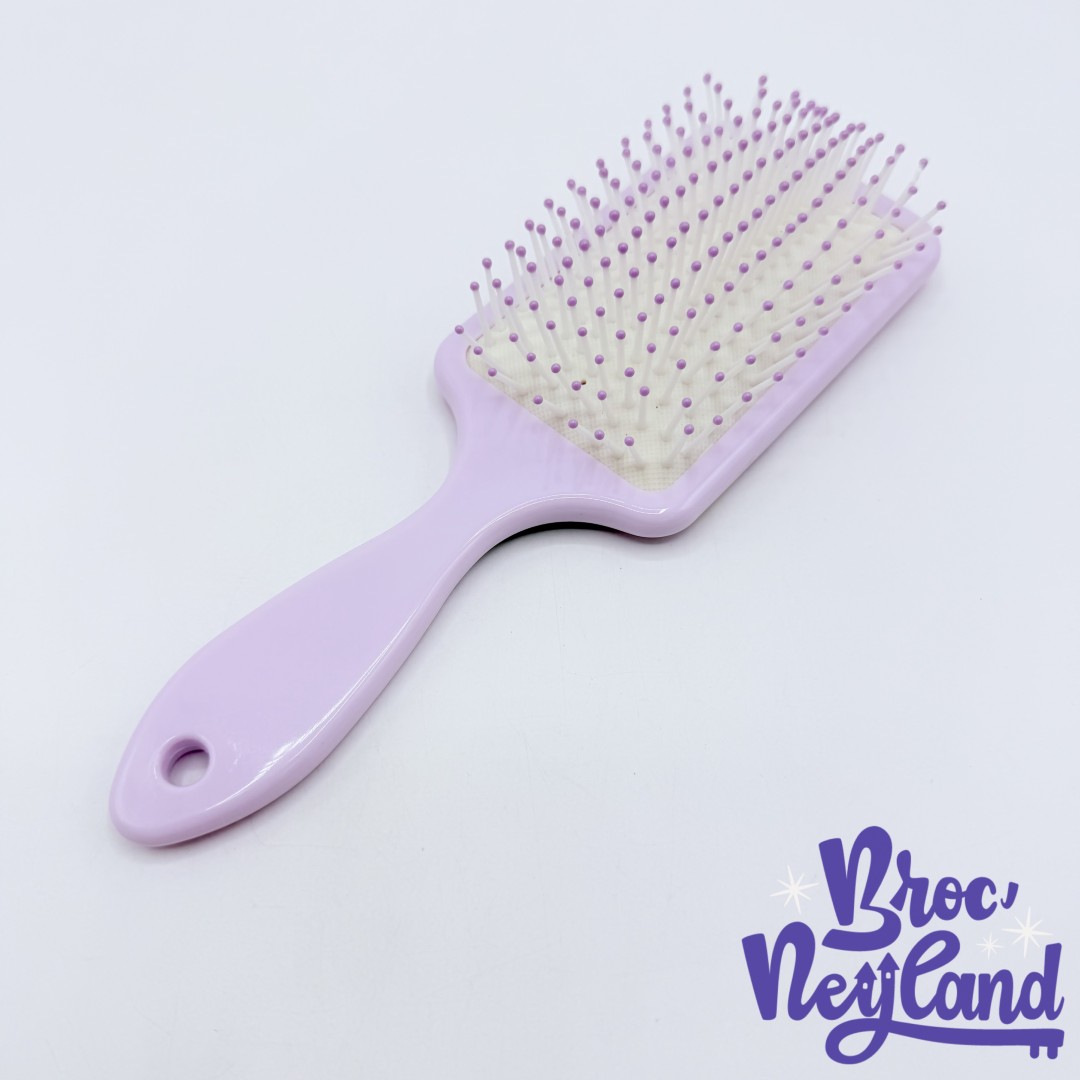 Brosse-à-cheveux-Raiponce-Pascal-Disney-princesse-plastique-rose (3)