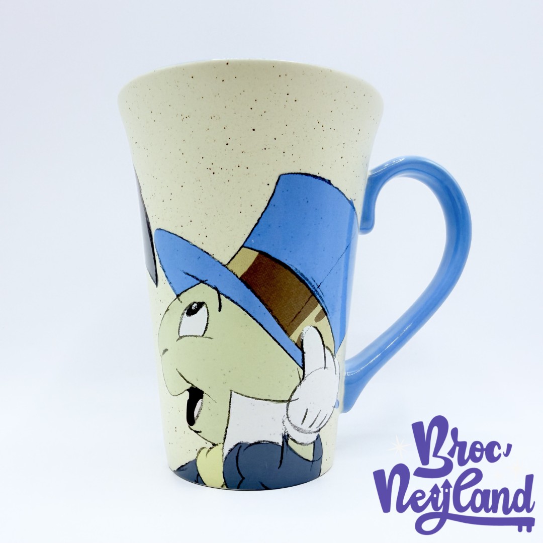 Tasse-Pinocchio-Jiminy-cricket-Disney-Store-2017-mug-croquis-esquisse (2)