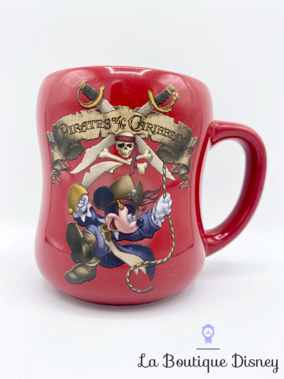 Tasse Mickey Pirates of the Caribbean Disneyland Paris mug Disney rouge Pirates des Caraïbes tête mort