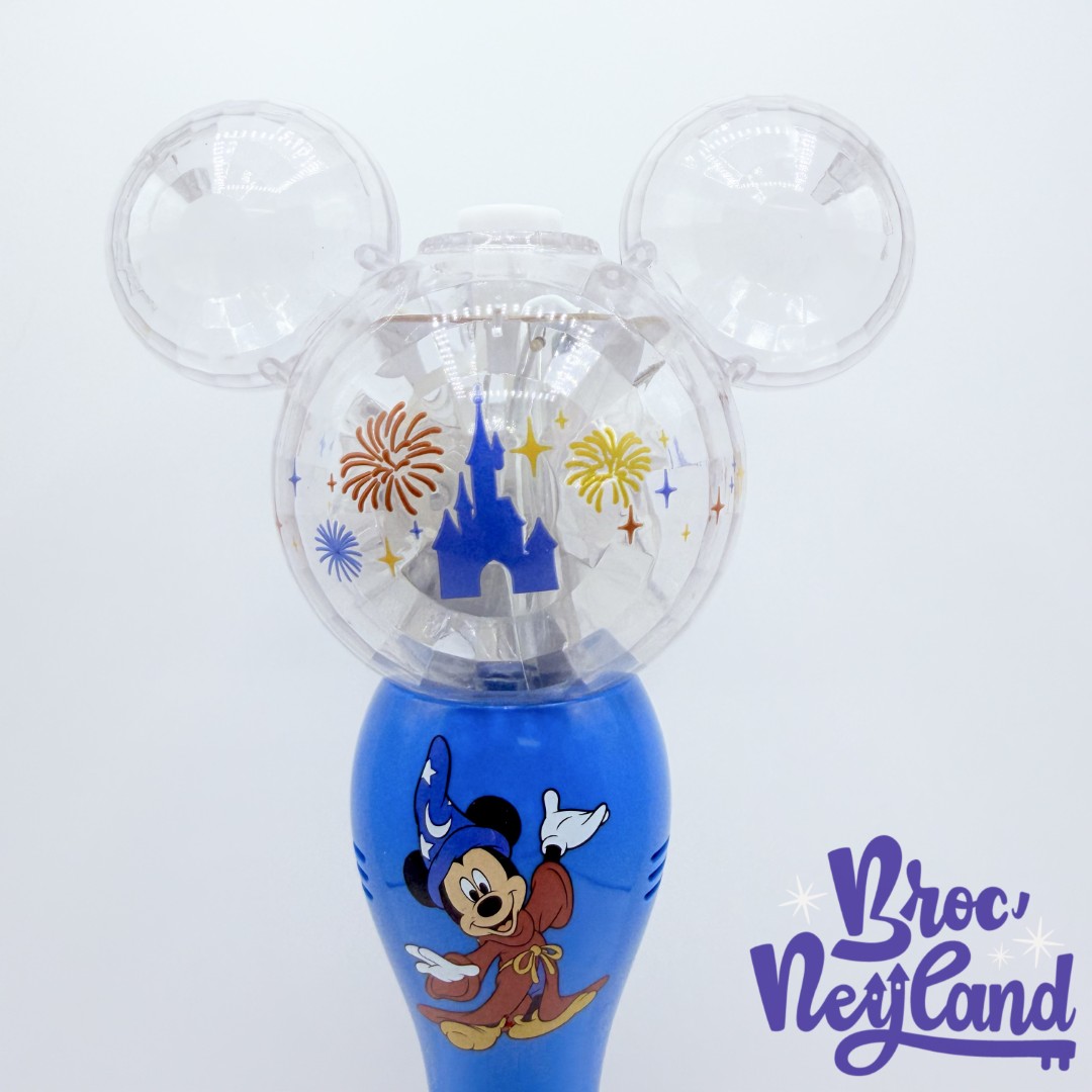 Baguette-à-bulles-Mickey-Fantasia-lumineuse-Disneyland-Paris-2023-Disney-plastique-magique (2)