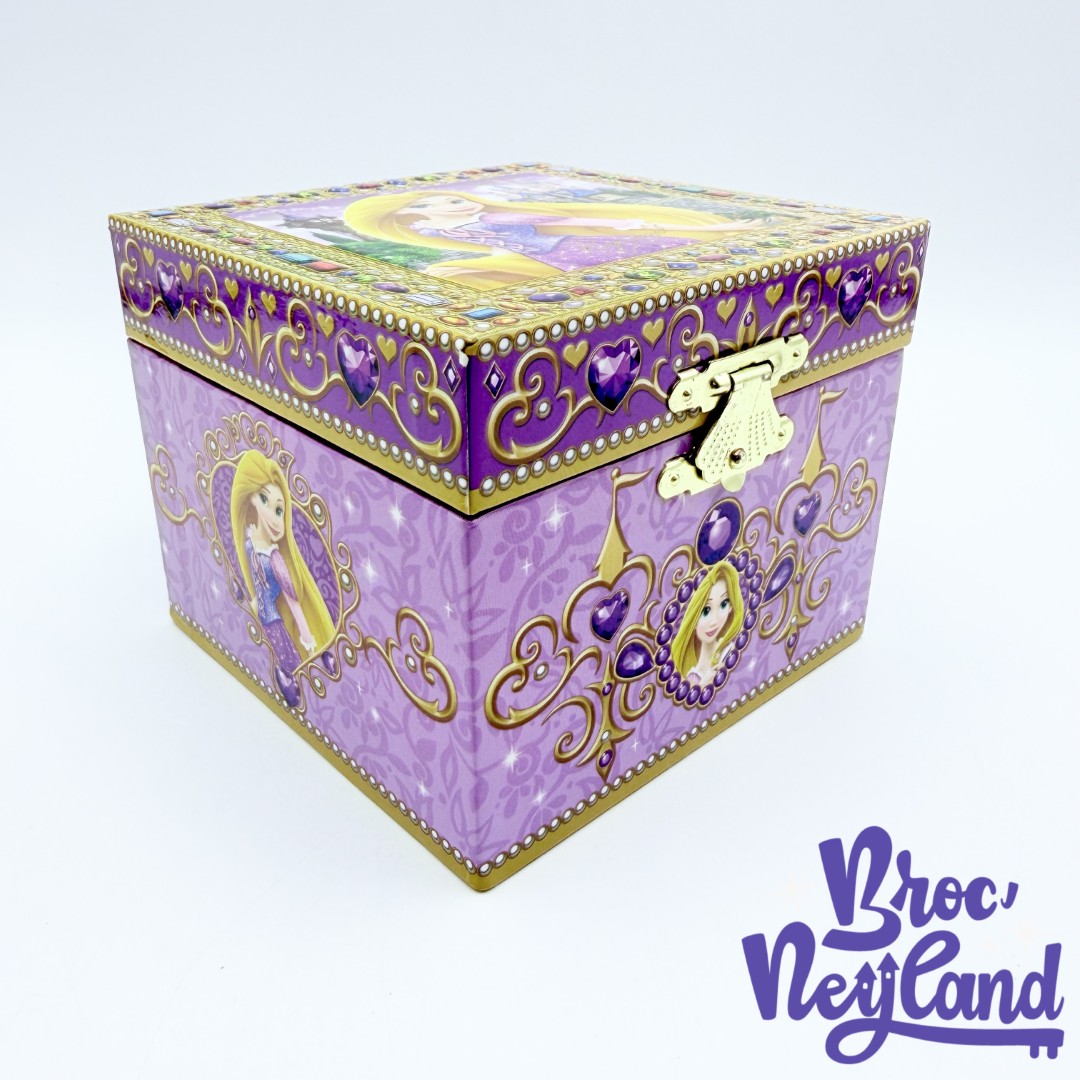 Boite-à-musique-Raiponce-Disneyland-Paris-Disney-Princess-I-See-The-Light-violet  (7)