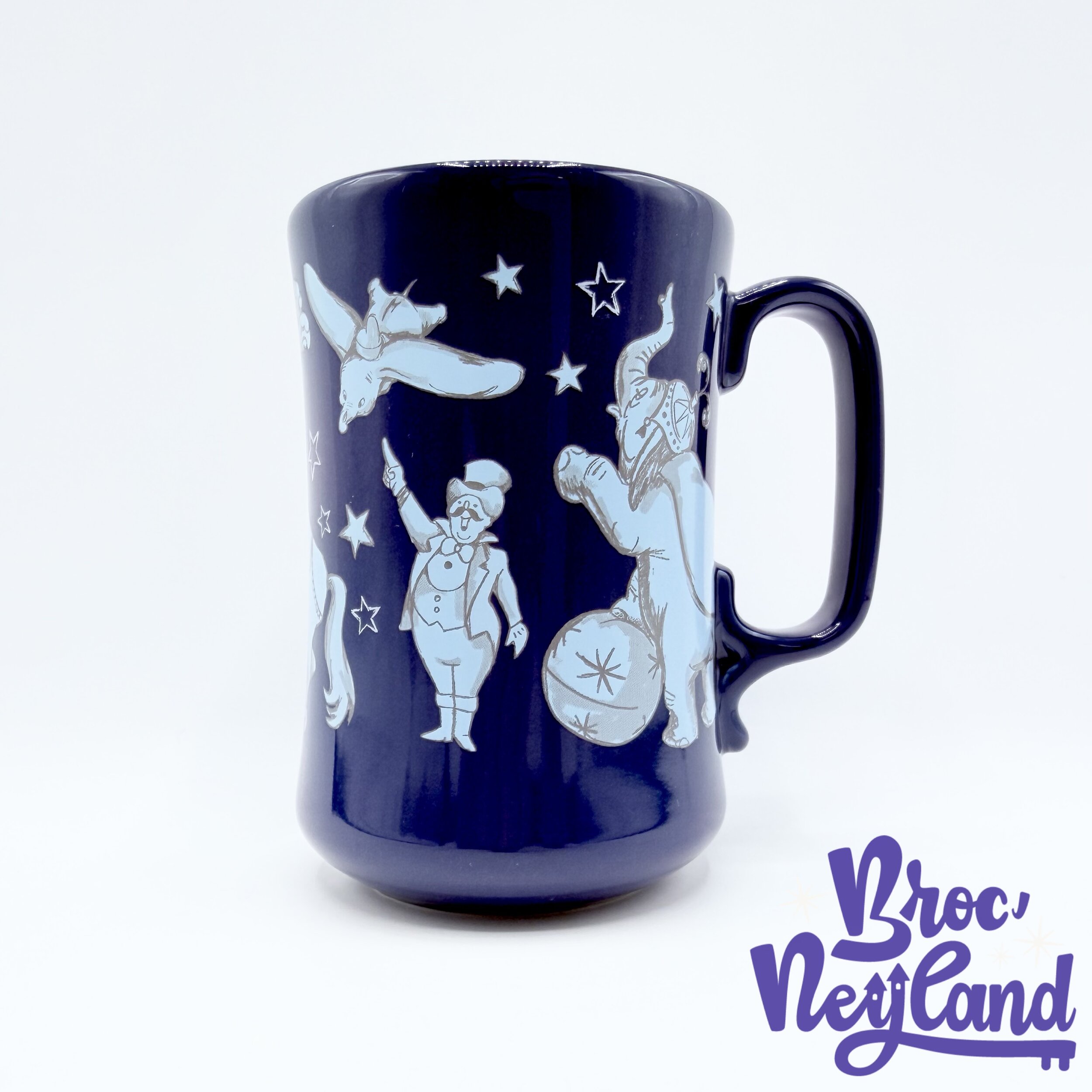 Tasse-Dumbo-Legacy-80th-Anniversary-Disney-Store-2021-mug-bleu-anniversaire (2)