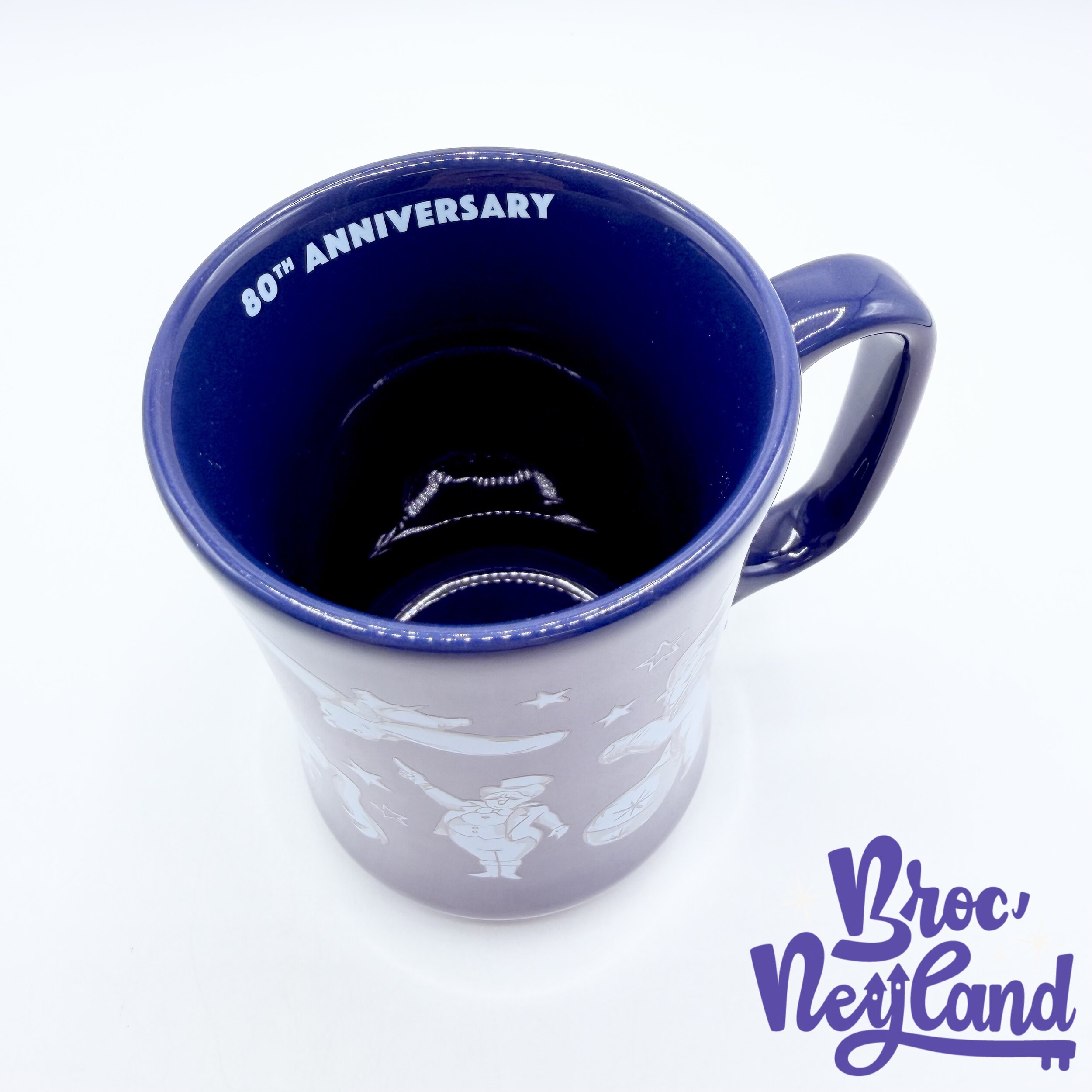 Tasse-Dumbo-Legacy-80th-Anniversary-Disney-Store-2021-mug-bleu-anniversaire (1)