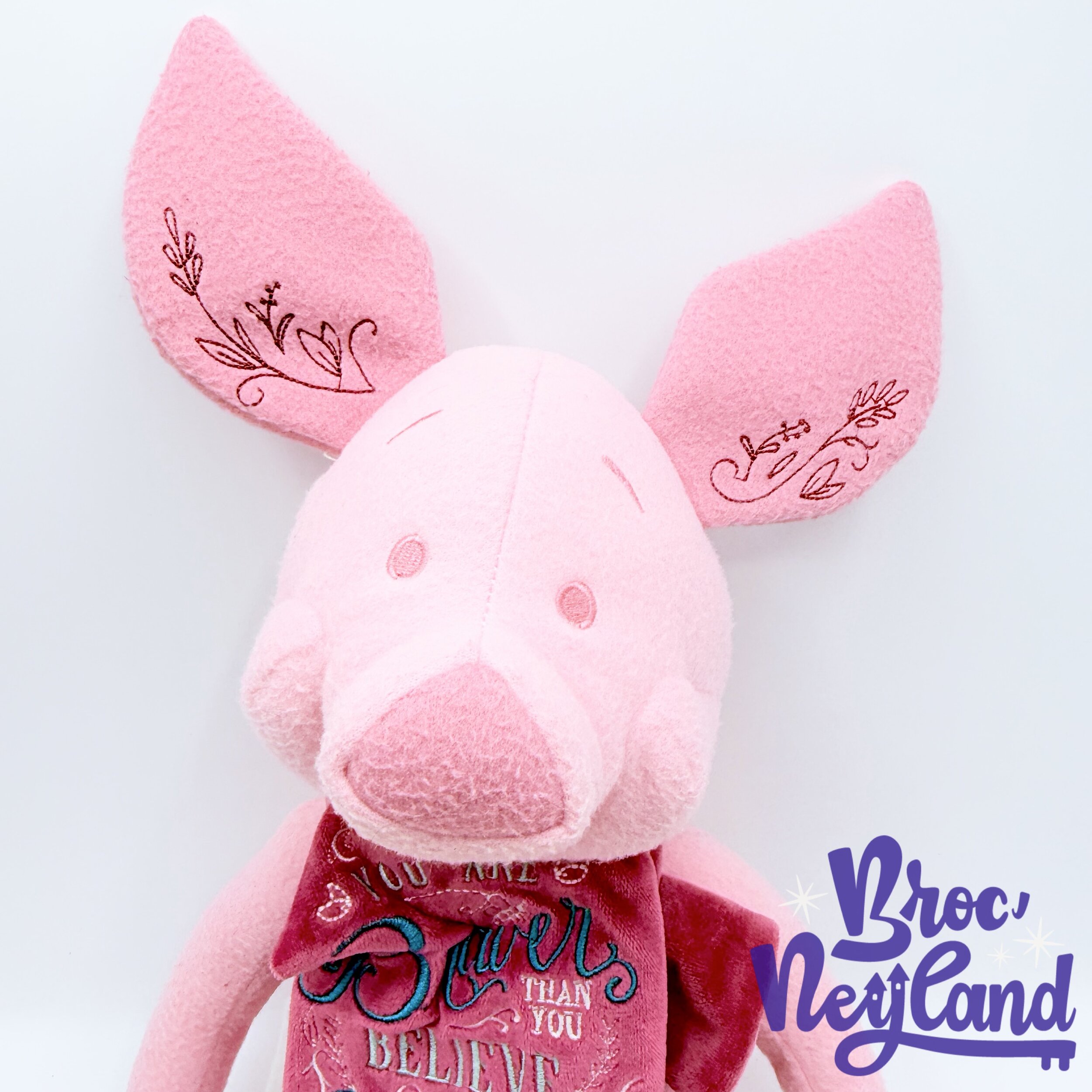 Peluche-Porcinet-Disney-Wisdom-Series-4-of-12-Édition-limitée-Disney-Store-2019-Winnie-ourson-cochon-rose-44-cm (7)