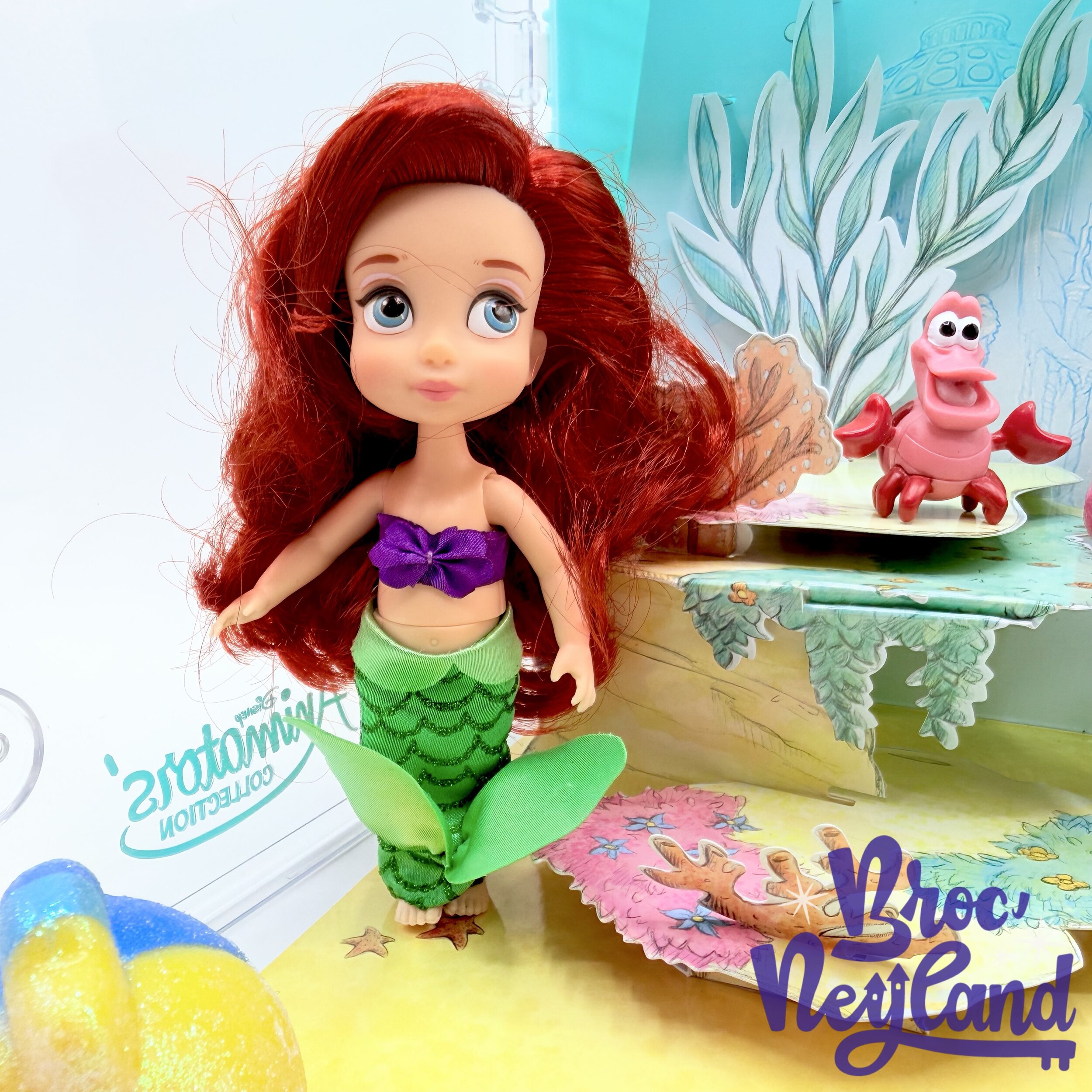 Ensemble-de-jeu-Coffret-Mini-Poupée-Ariel-La-Petite-Sirène-Animators-Collection-Disney-Store-Pop-Up-Environnement-valise (2)