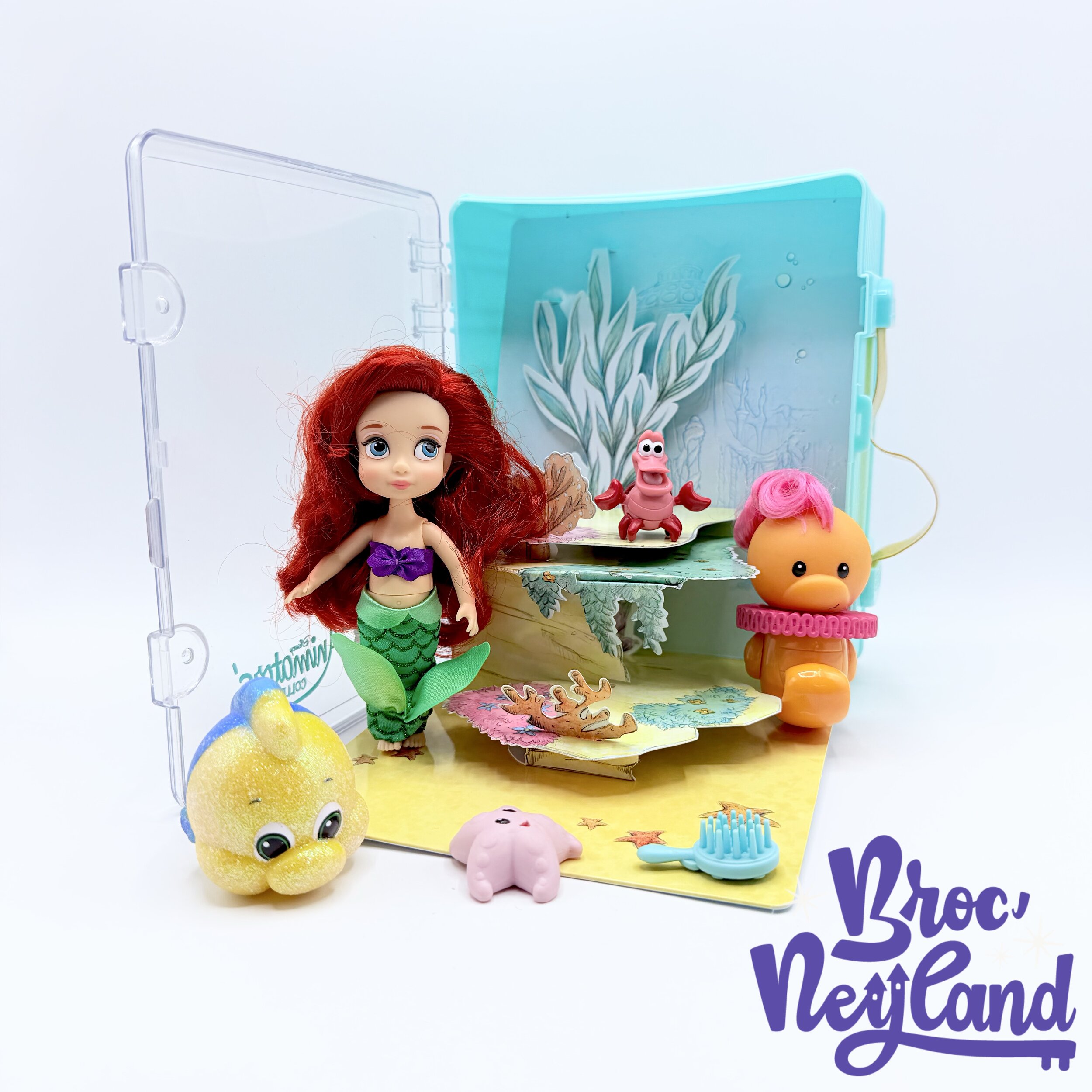 Ensemble-de-jeu-Coffret-Mini-Poupée-Ariel-La-Petite-Sirène-Animators-Collection-Disney-Store-Pop-Up-Environnement-valise (3)