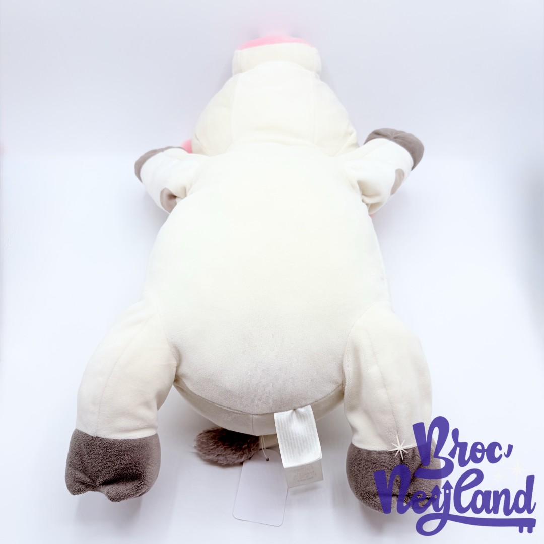 Peluche-Pua-Cuddleez-Disney-Store-2019-Vaiana-cochon-blanc-dort-couché (1)